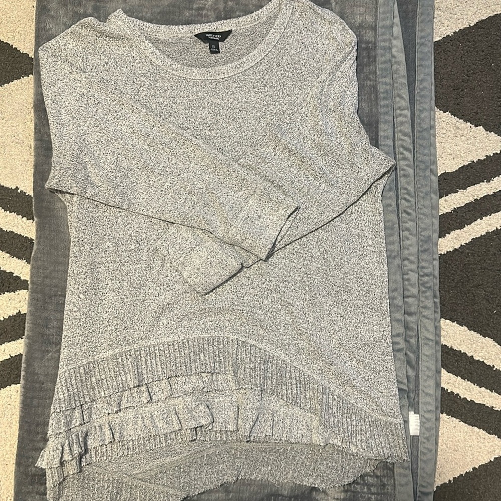 Vera Wang Gray Sweater